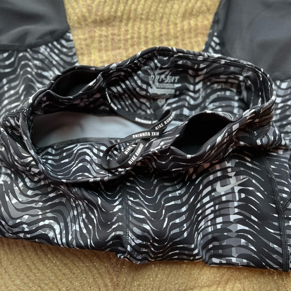 Nike Sidewinder Epic Lux Running Cropped Leggings - Picture 7 of 9